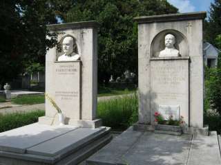 Nyíregyháza, Pazonyi tér, Északi temető: Geduly Henrik és Domján Elek.jpg Nyíregyháza, Pazonyi tér, Északi temető: Geduly Henrik és Domján Elek.jpg